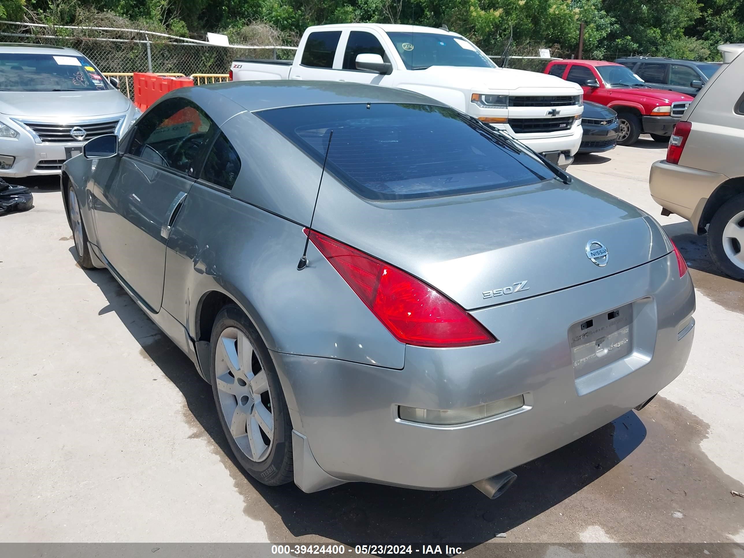 Photo 2 VIN: JN1AZ34EX4T060523 - NISSAN 350Z 