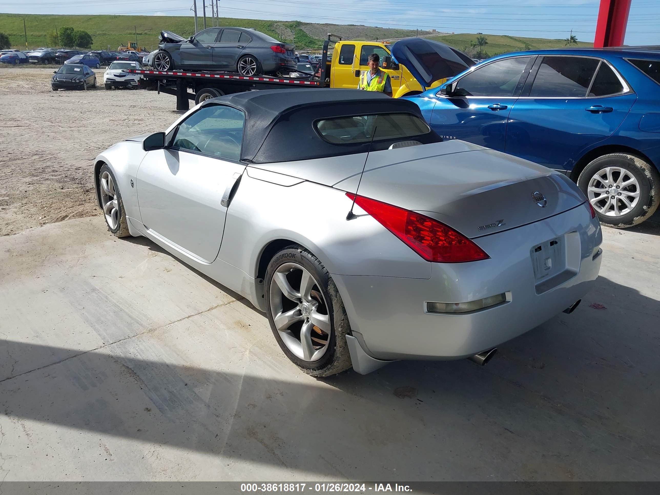 Photo 2 VIN: JN1AZ36A06M451025 - NISSAN 350Z 