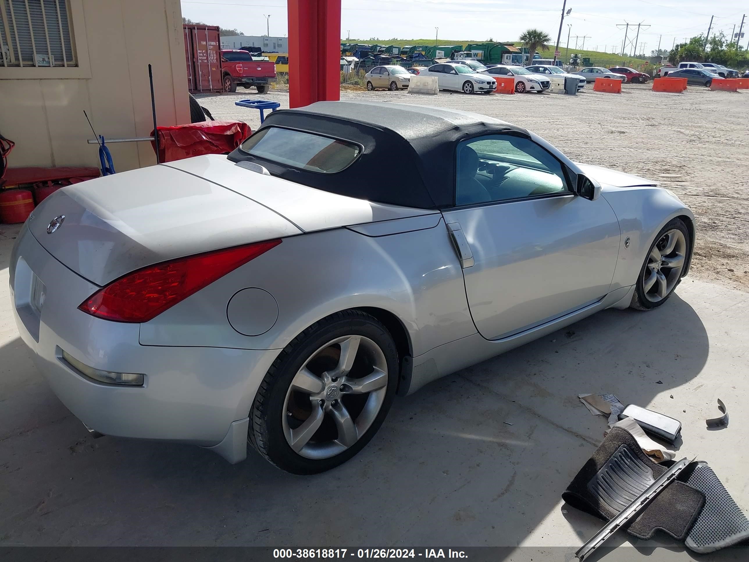 Photo 3 VIN: JN1AZ36A06M451025 - NISSAN 350Z 