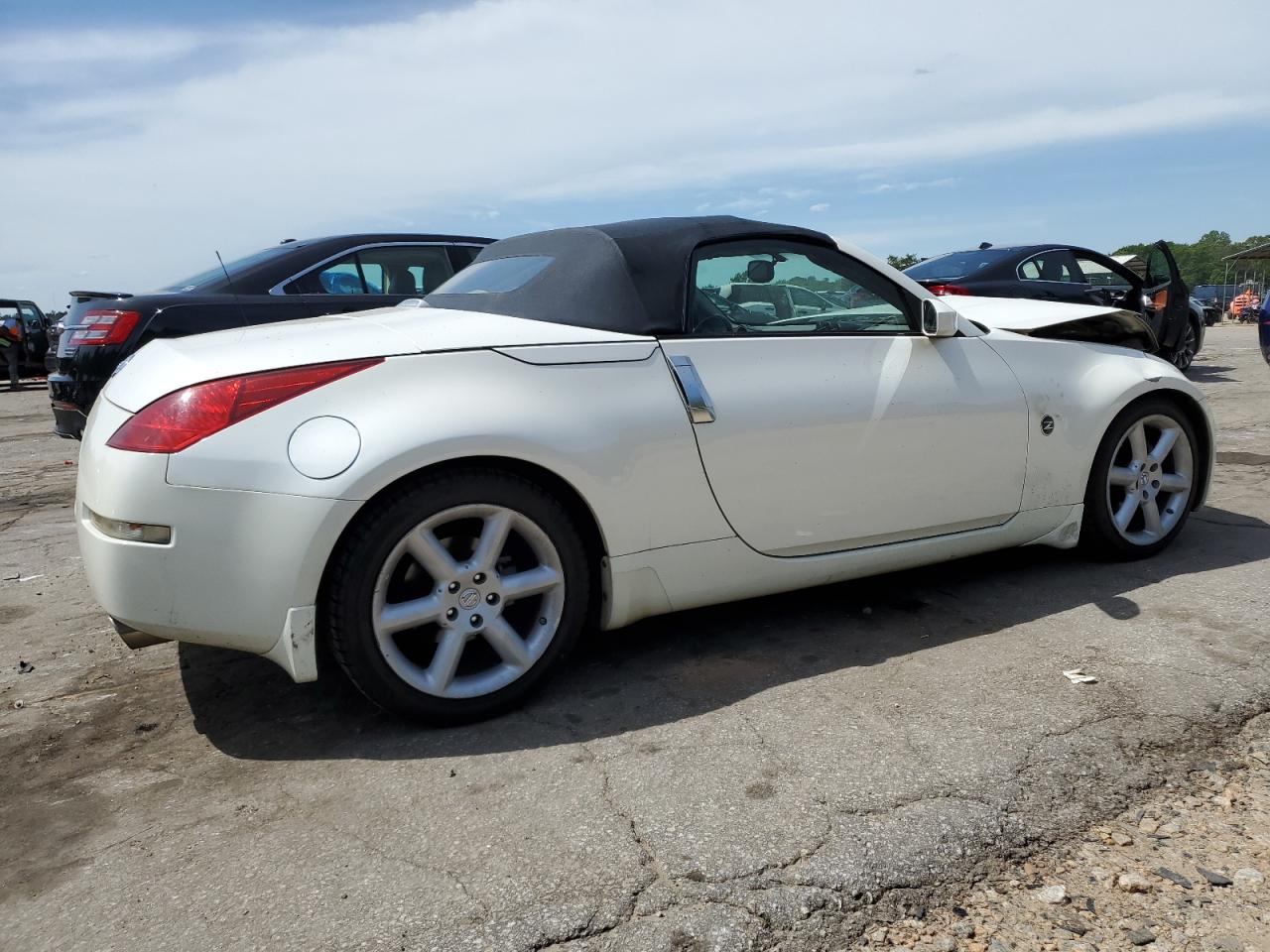 Photo 2 VIN: JN1AZ36A45M750824 - NISSAN 350Z 