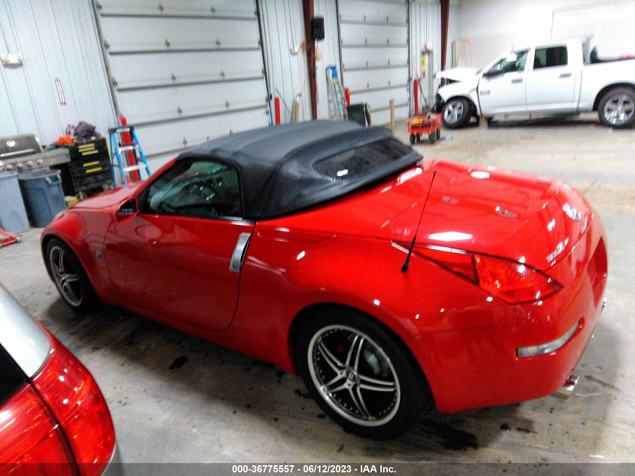 Photo 13 VIN: JN1AZ36A54T010154 - NISSAN 350Z 