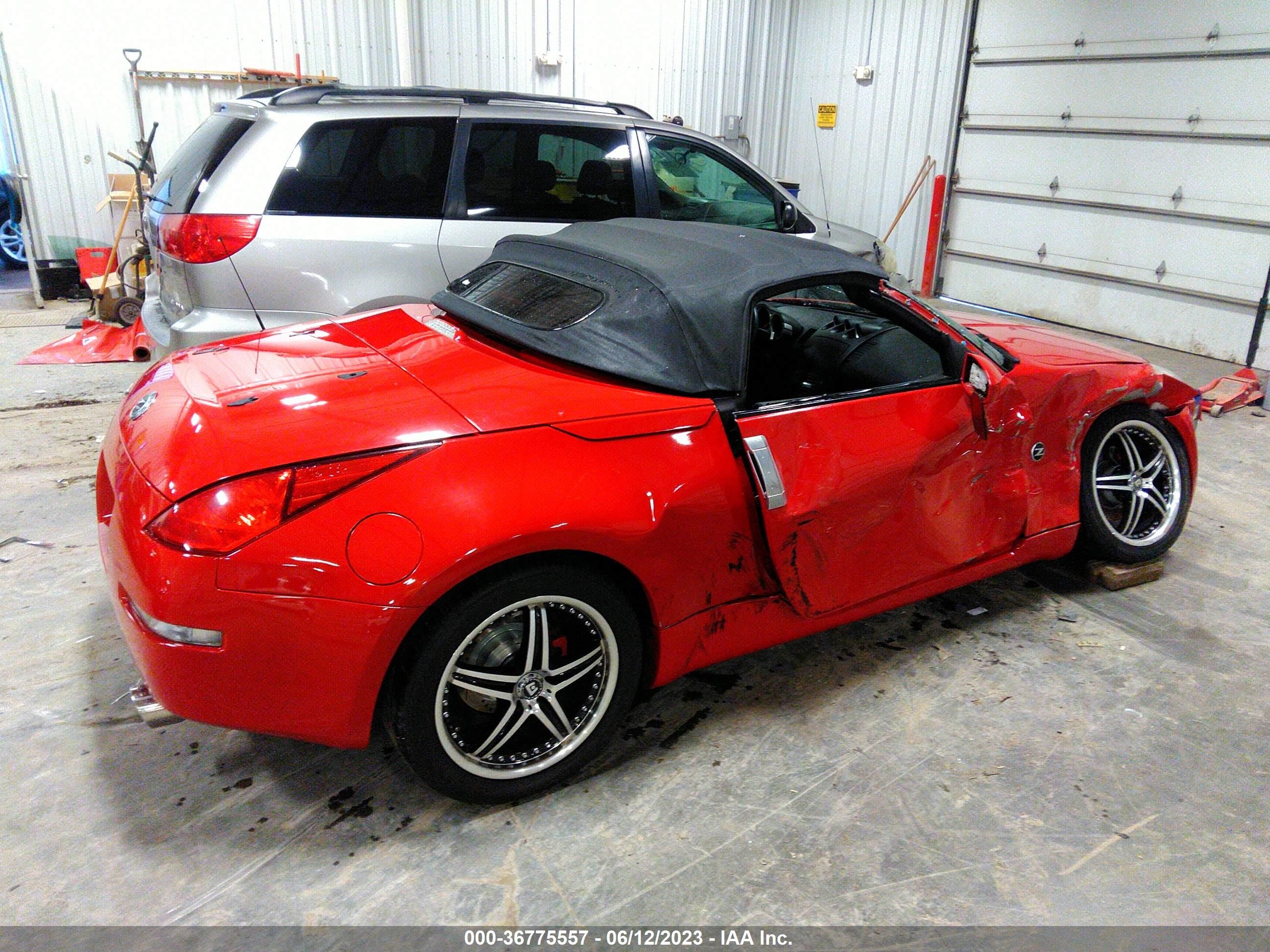 Photo 3 VIN: JN1AZ36A54T010154 - NISSAN 350Z 