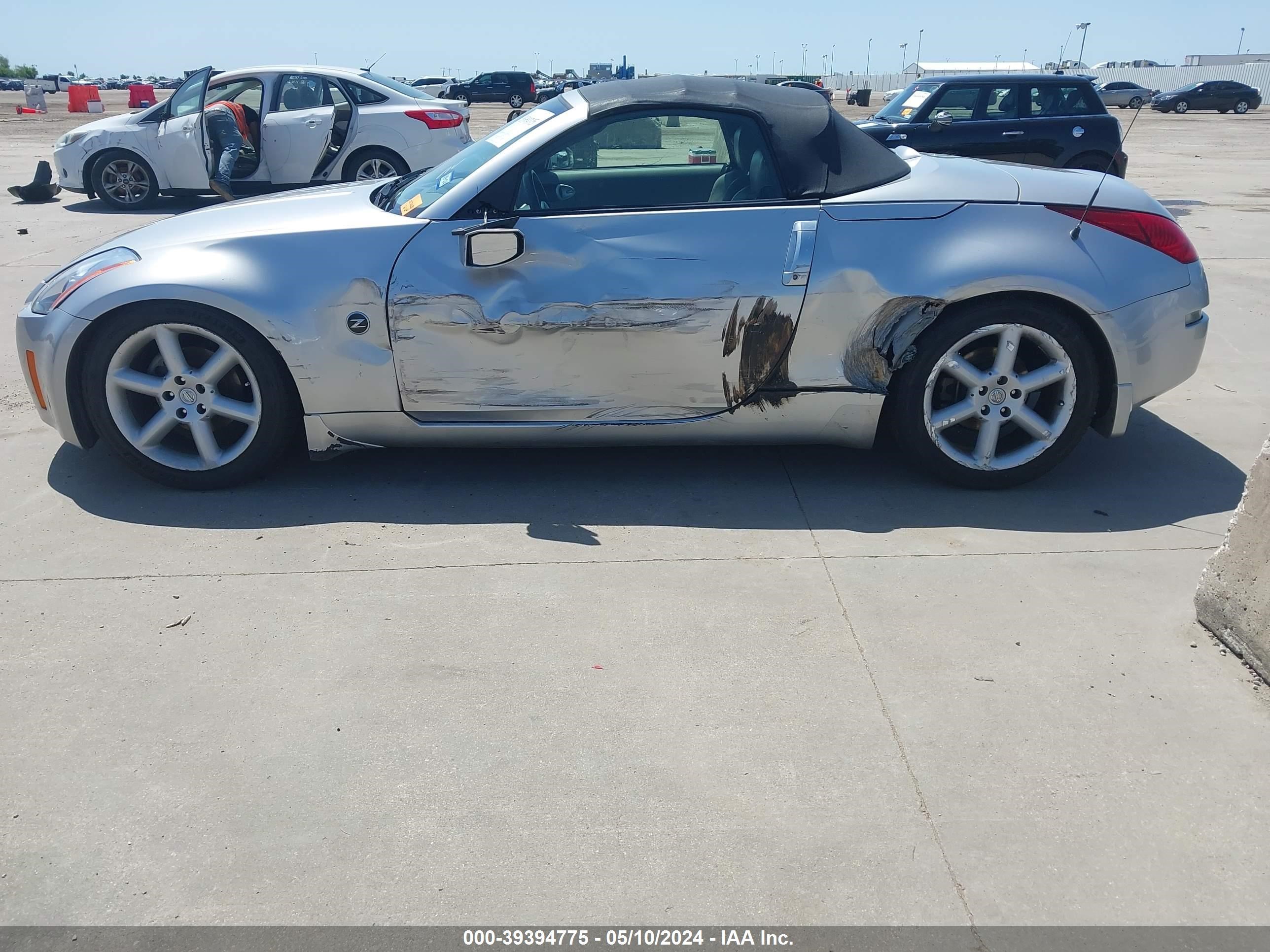 Photo 13 VIN: JN1AZ36A64T004671 - NISSAN 350Z 