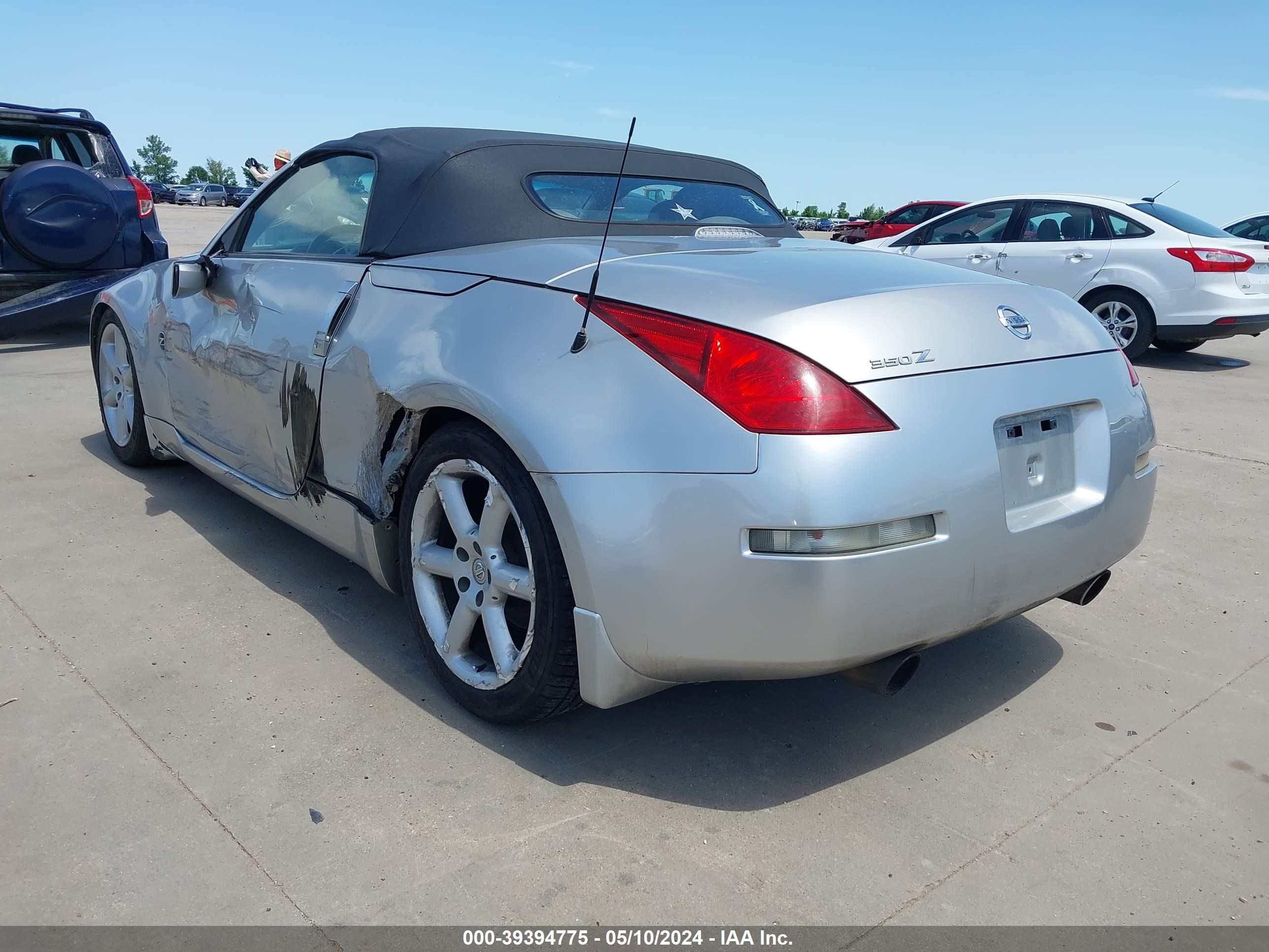 Photo 2 VIN: JN1AZ36A64T004671 - NISSAN 350Z 