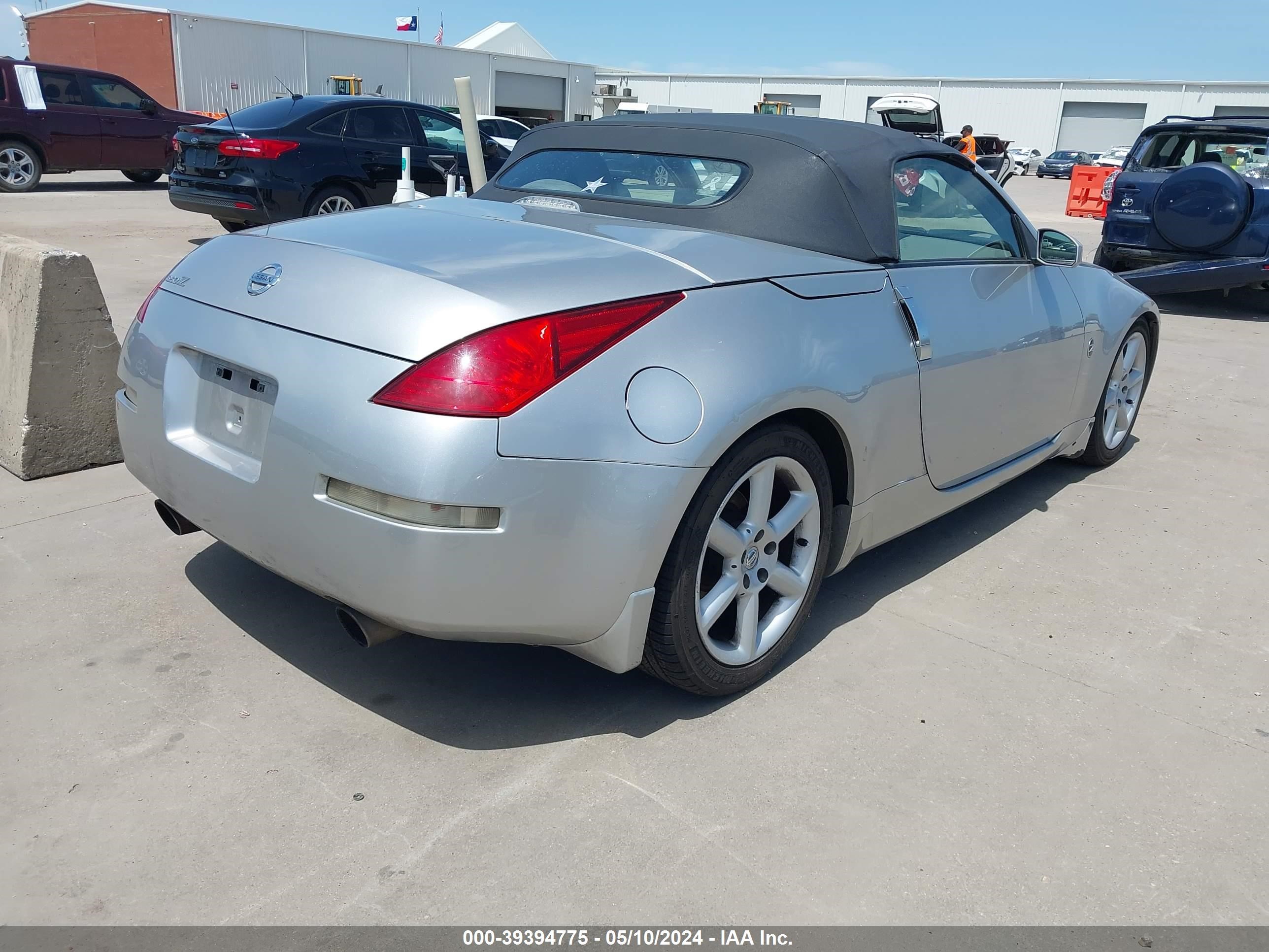 Photo 3 VIN: JN1AZ36A64T004671 - NISSAN 350Z 