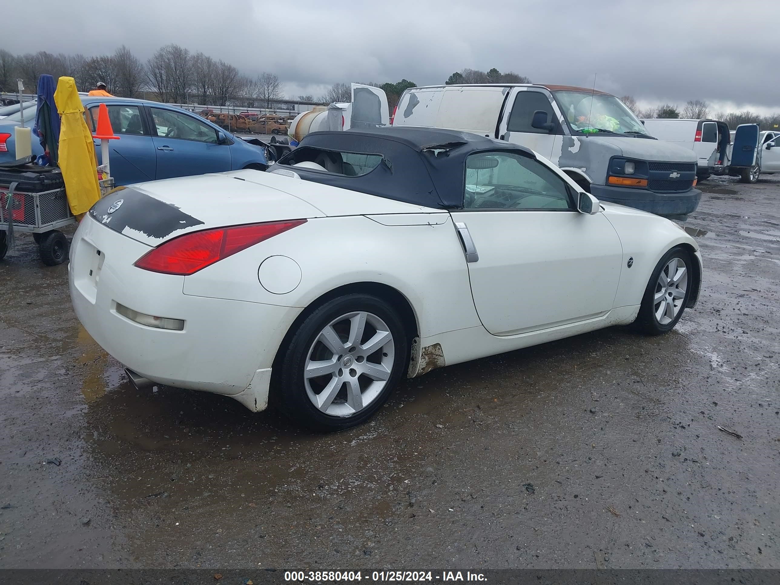 Photo 3 VIN: JN1AZ36A64T013161 - NISSAN 350Z 