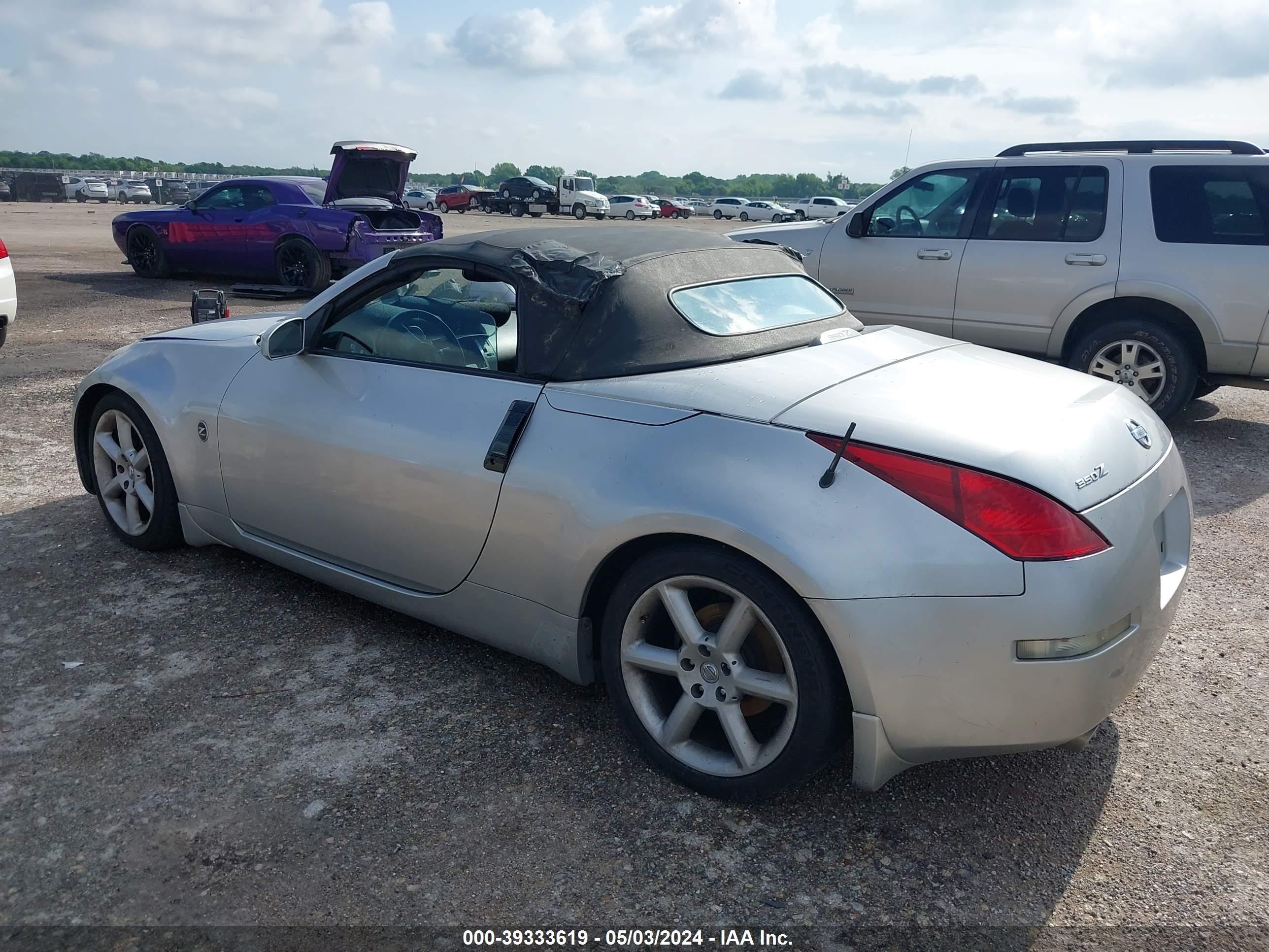 Photo 2 VIN: JN1AZ36A65M755281 - NISSAN 350Z 