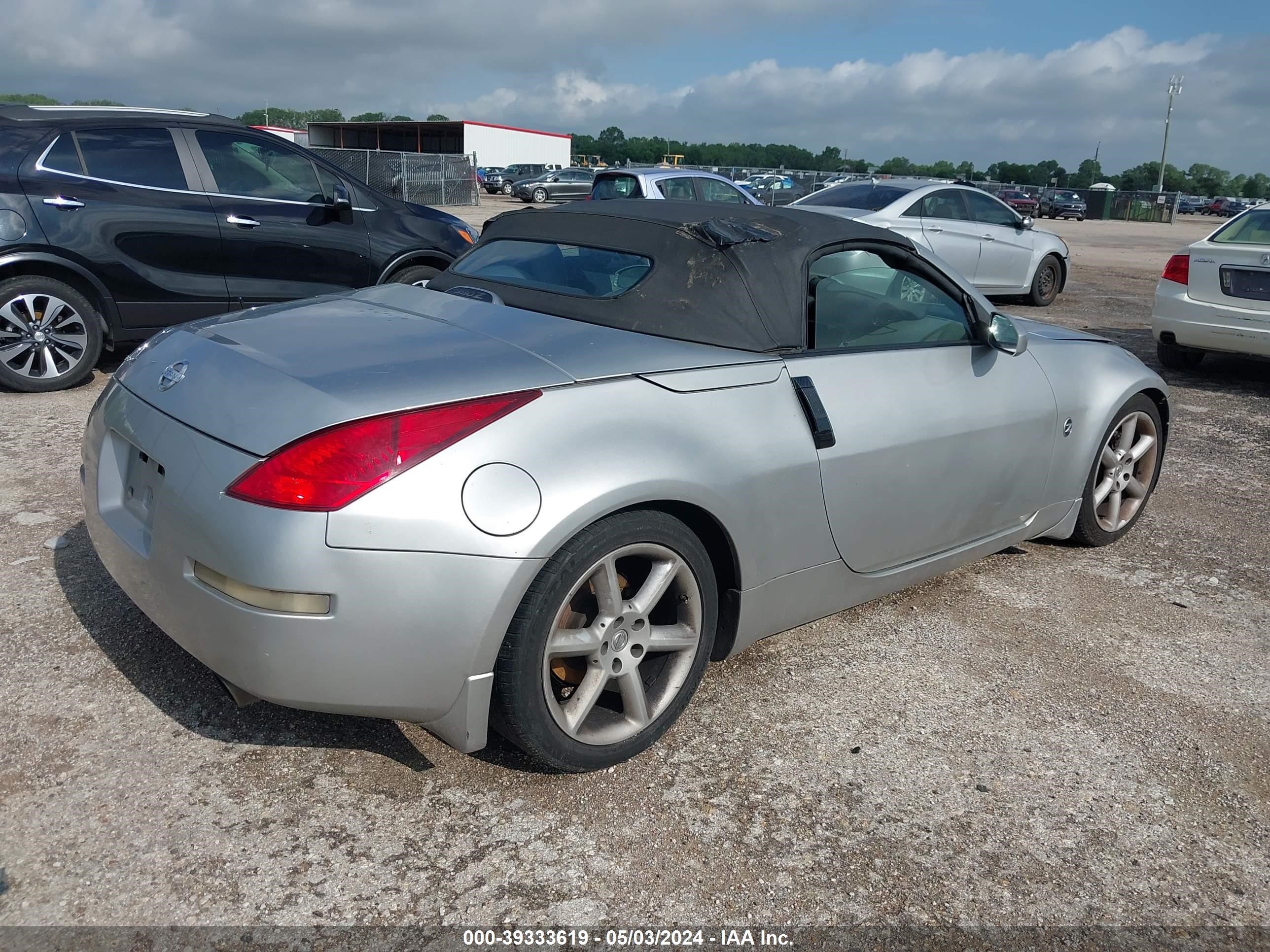 Photo 3 VIN: JN1AZ36A65M755281 - NISSAN 350Z 