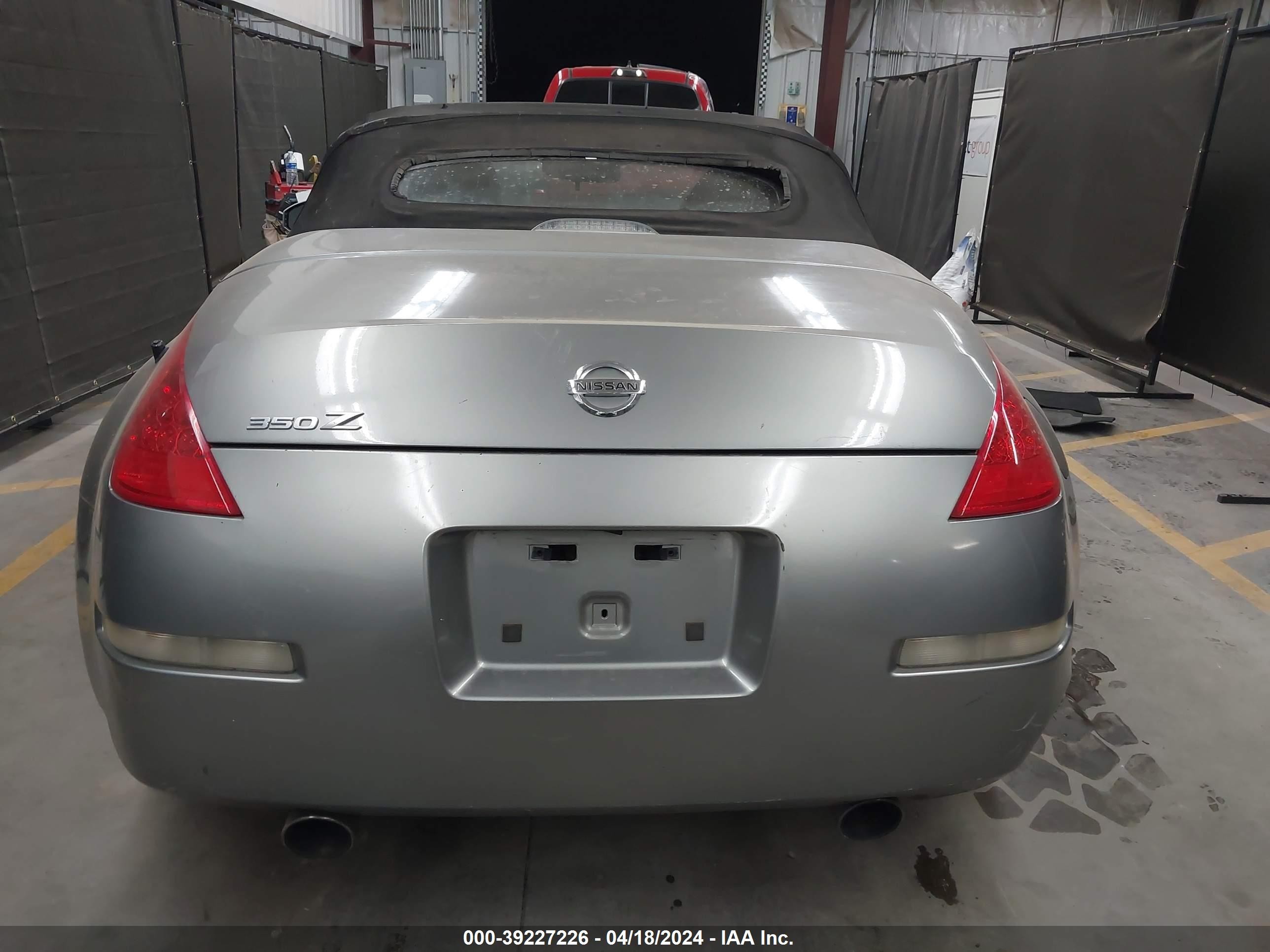 Photo 15 VIN: JN1AZ36A76M456965 - NISSAN 350Z 