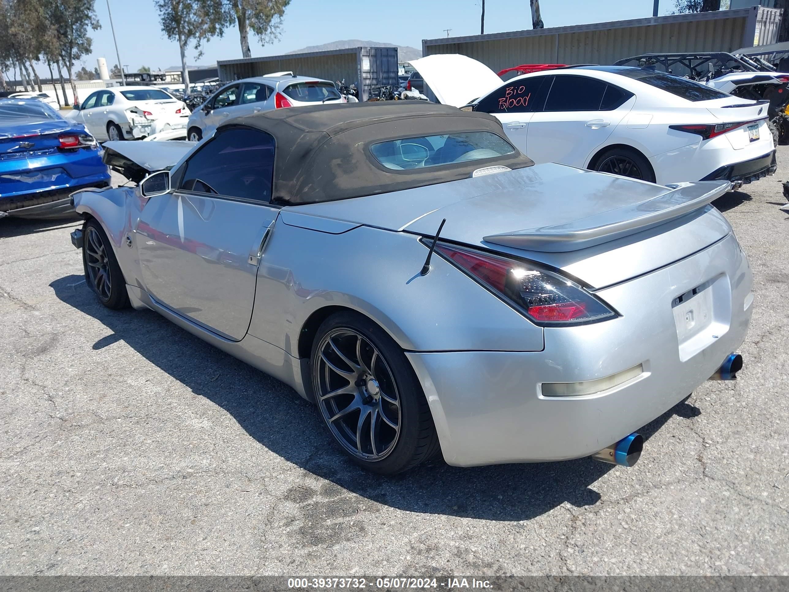 Photo 2 VIN: JN1AZ36A94T014076 - NISSAN 350Z 