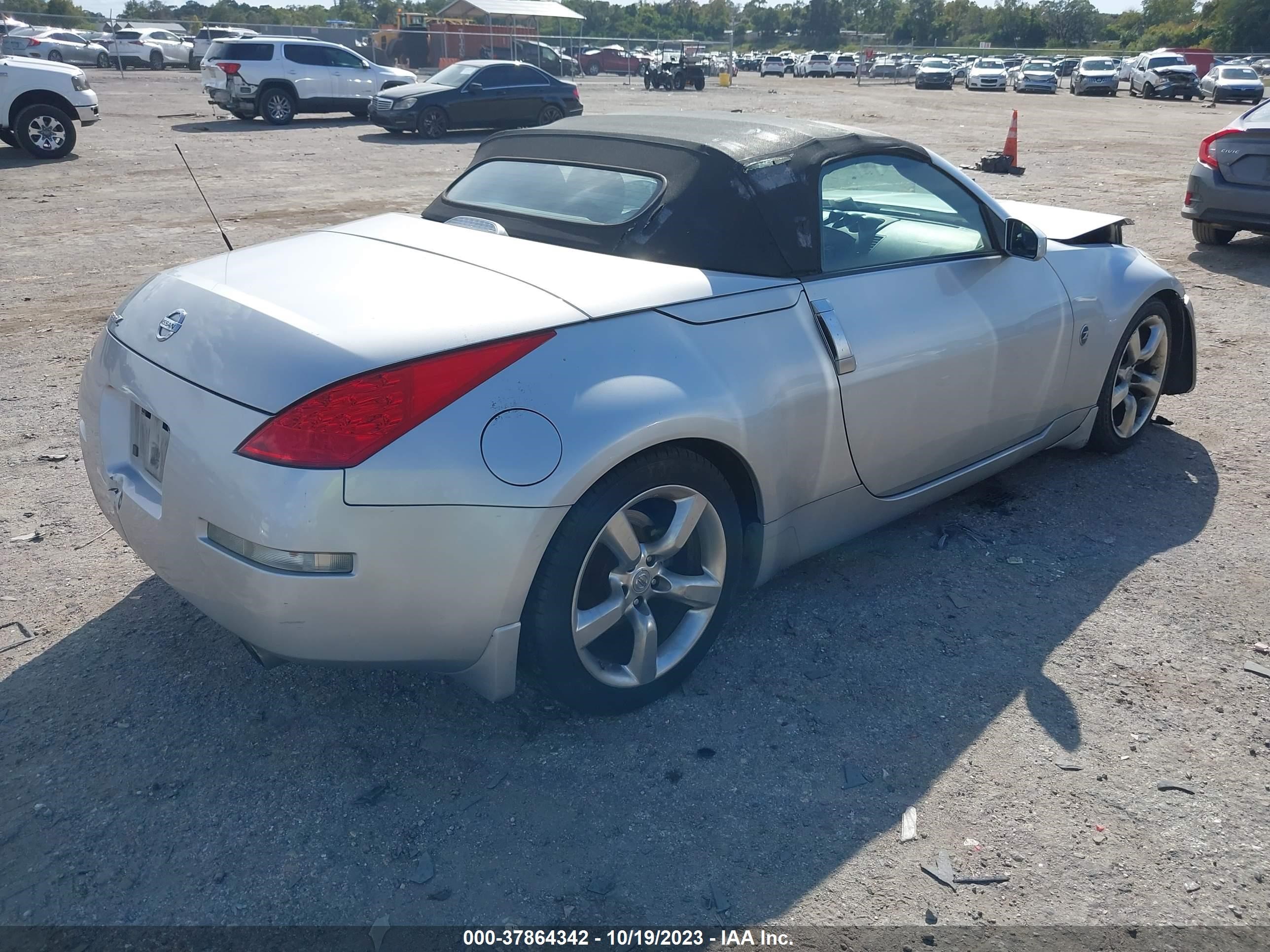 Photo 3 VIN: JN1AZ36A96M456160 - NISSAN 350Z 