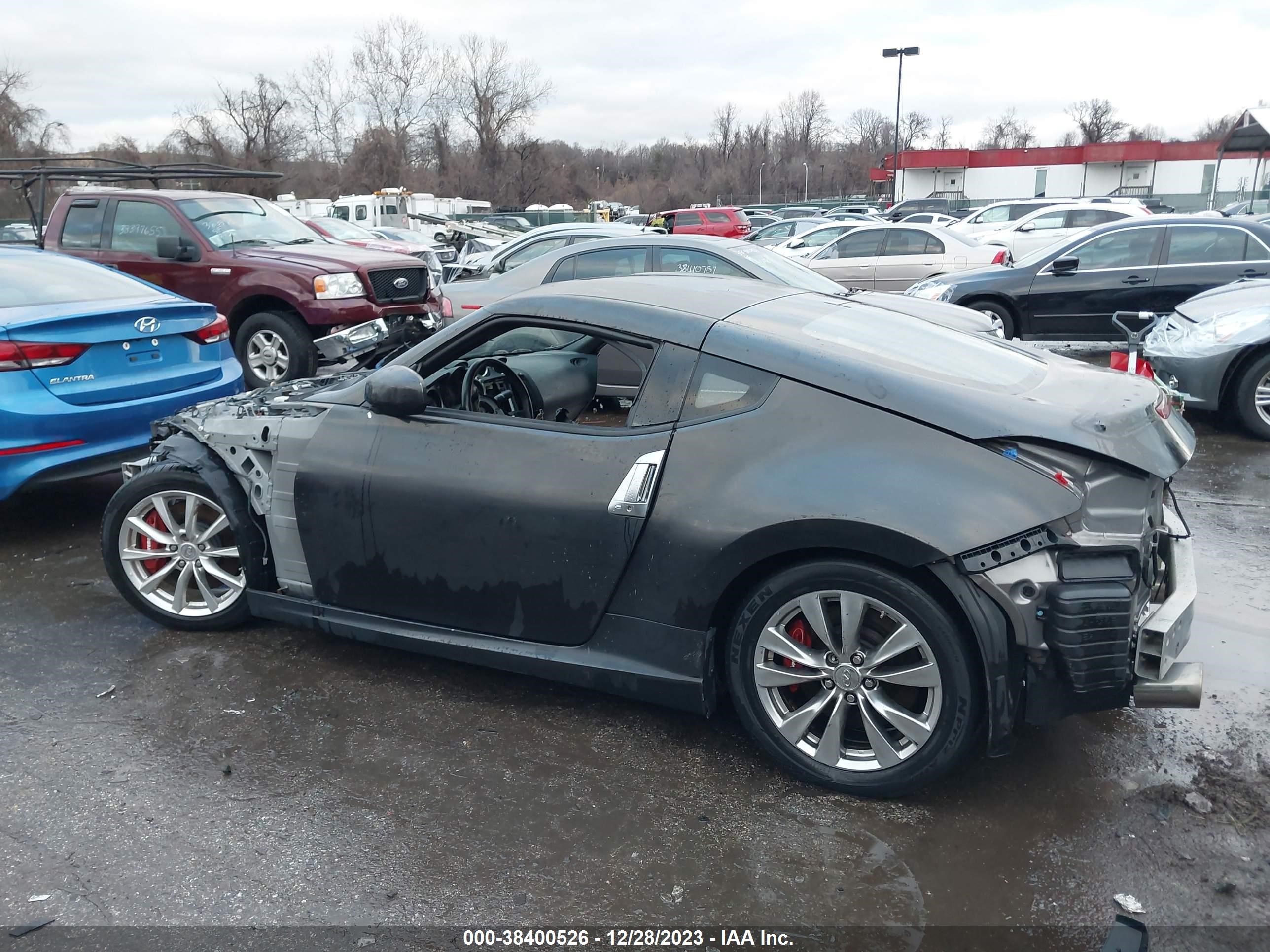 Photo 13 VIN: JN1AZ44E79M408981 - NISSAN 370Z 