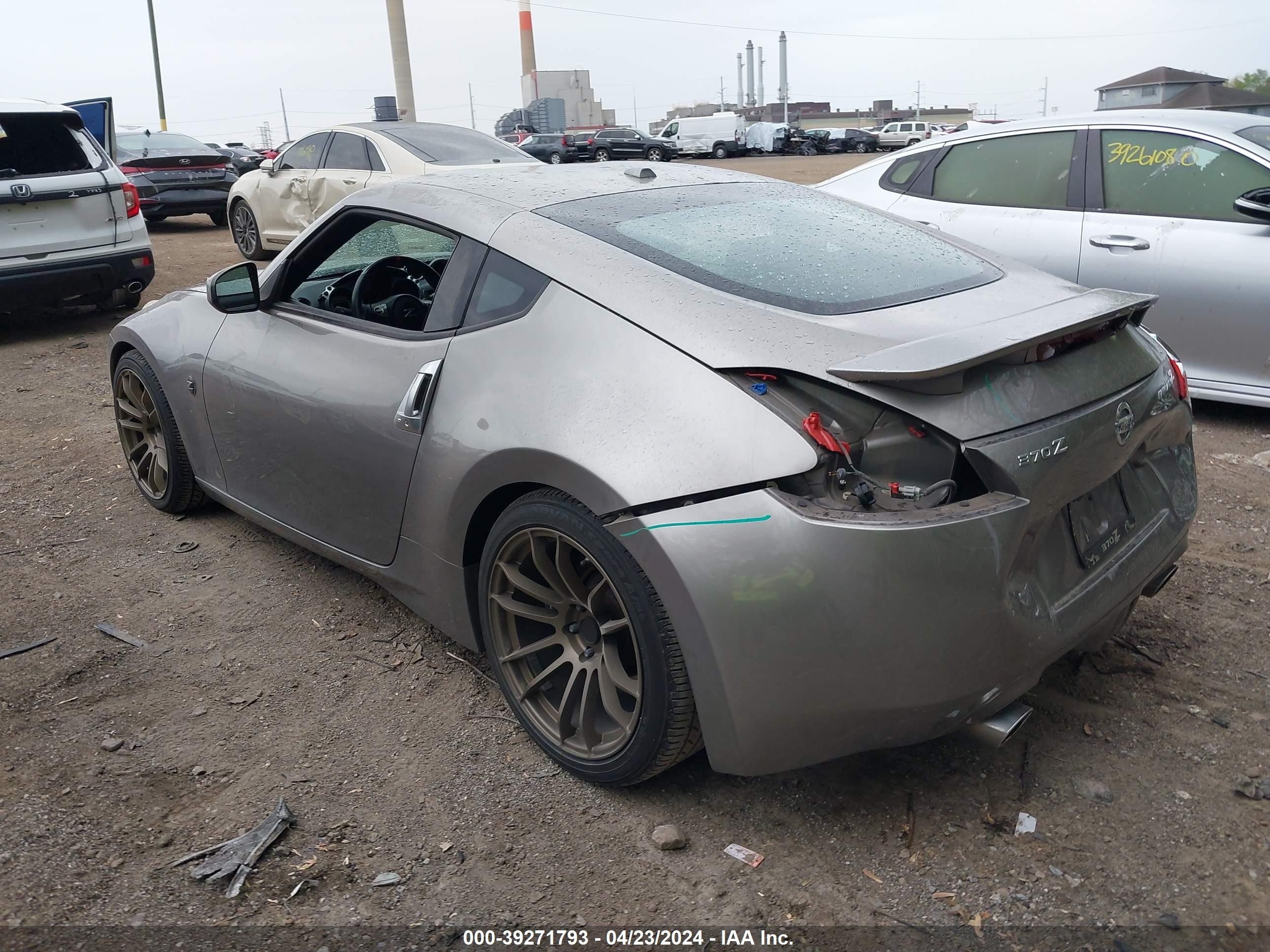 Photo 2 VIN: JN1AZ44E89M408195 - NISSAN 370Z 