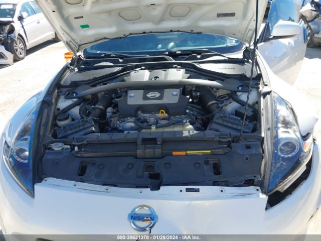 Photo 9 VIN: JN1AZ4EH0JM572084 - NISSAN 370Z 