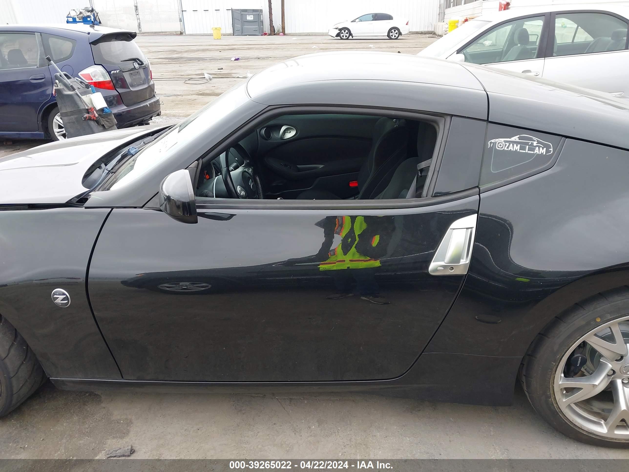 Photo 13 VIN: JN1AZ4EH1BM552945 - NISSAN 370Z 