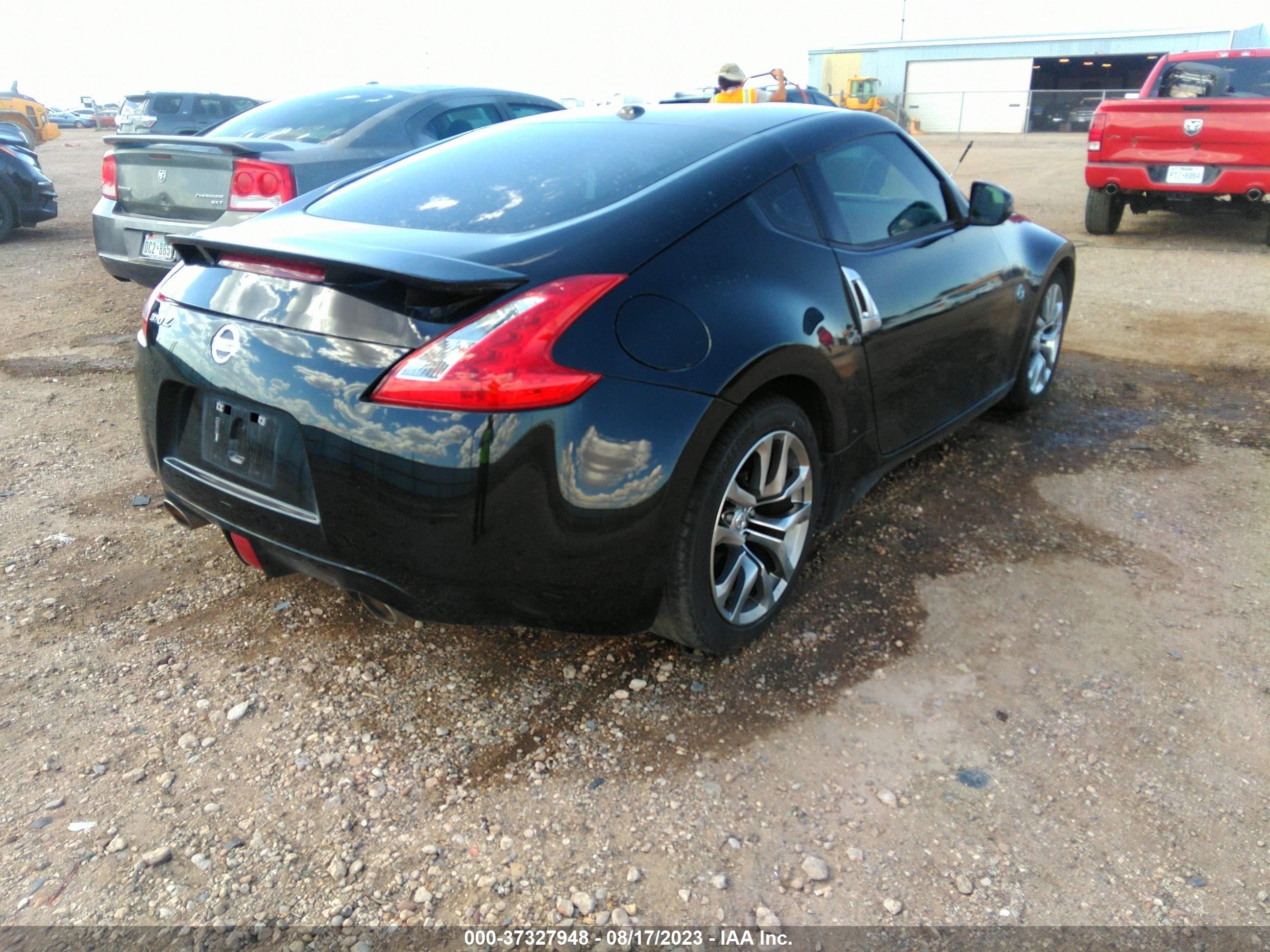 Photo 3 VIN: JN1AZ4EH1EM631729 - NISSAN 370Z 