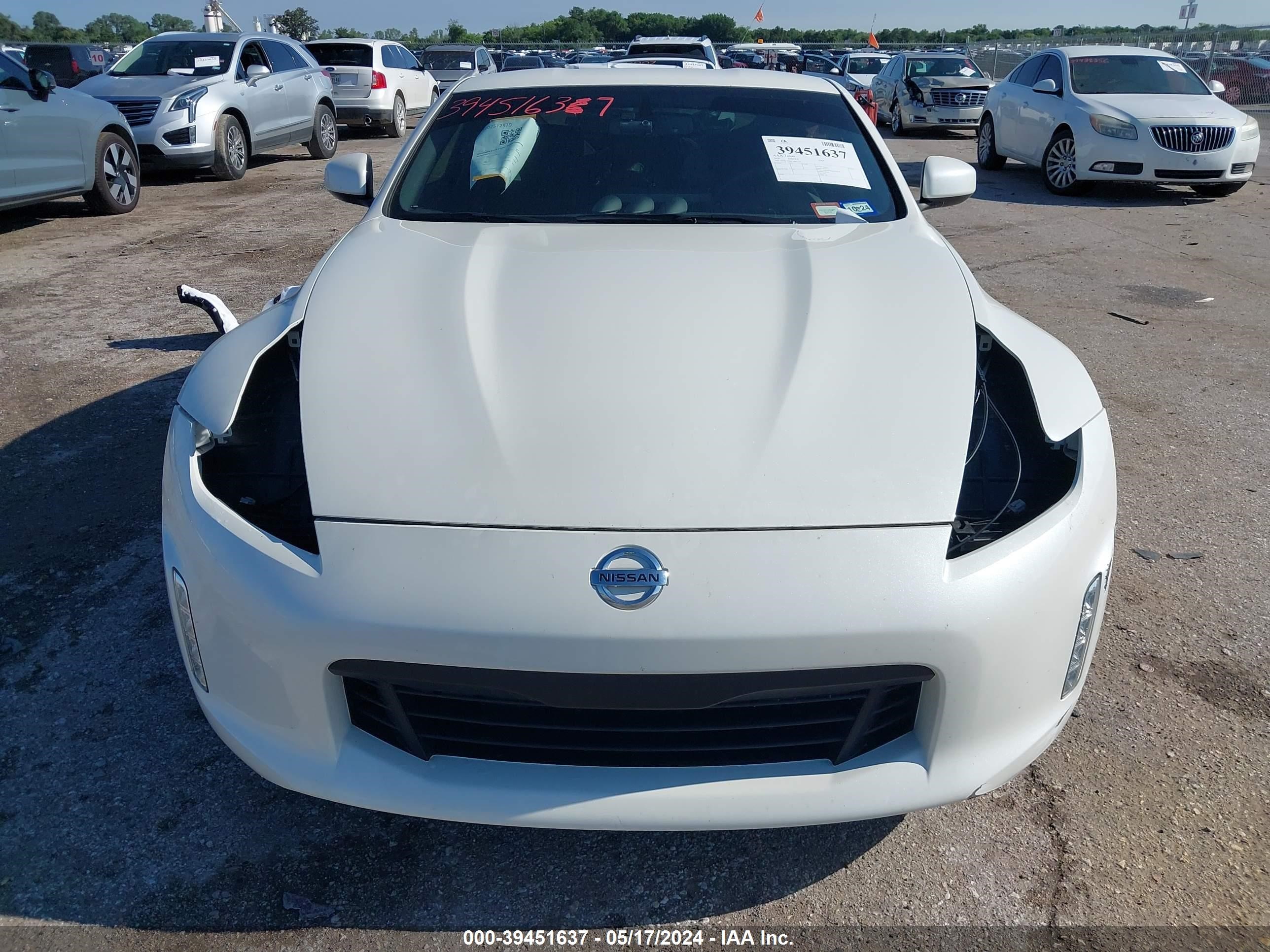 Photo 11 VIN: JN1AZ4EH2LM822377 - NISSAN 370Z 