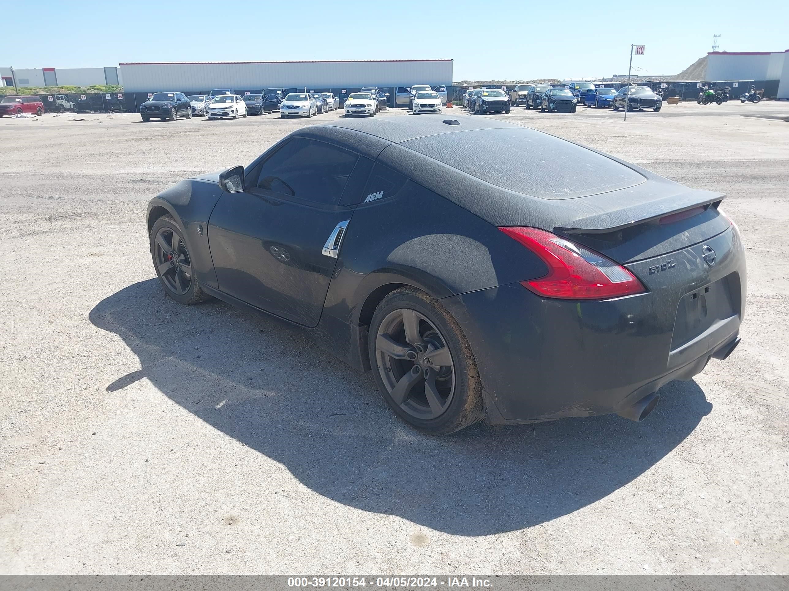 Photo 2 VIN: JN1AZ4EH5AM503326 - NISSAN 370Z 