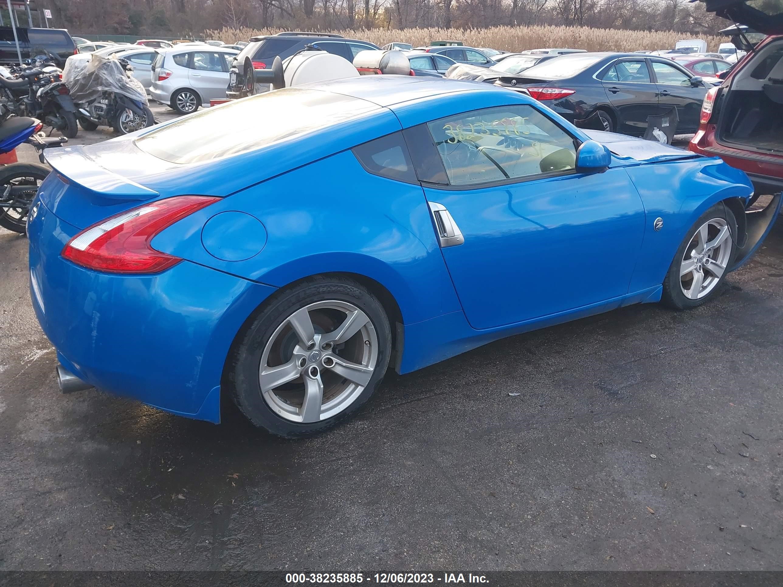 Photo 3 VIN: JN1AZ4EH6CM565269 - NISSAN 370Z 