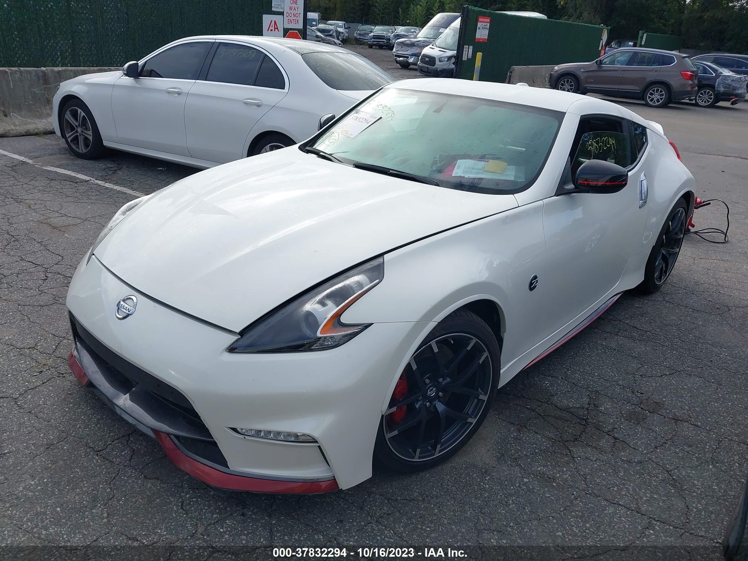 Photo 1 VIN: JN1AZ4EH7GM935778 - NISSAN 370Z 