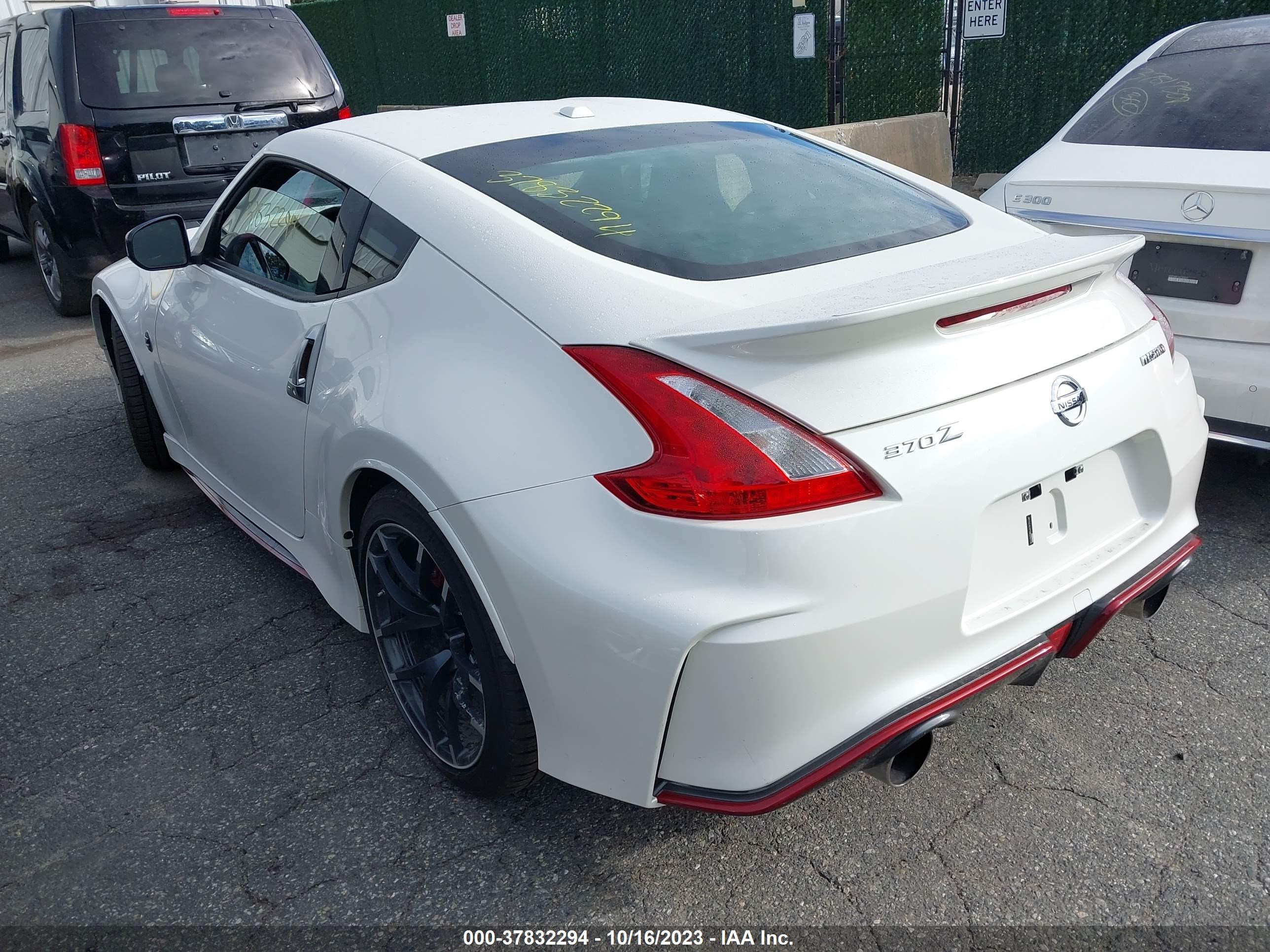 Photo 2 VIN: JN1AZ4EH7GM935778 - NISSAN 370Z 