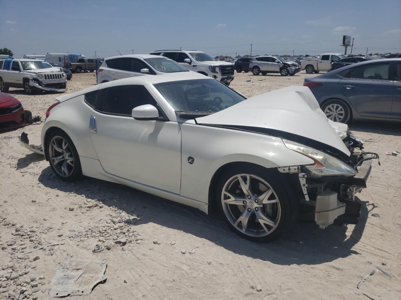 Photo 3 VIN: JN1AZ4EH8CM561191 - NISSAN 370Z 