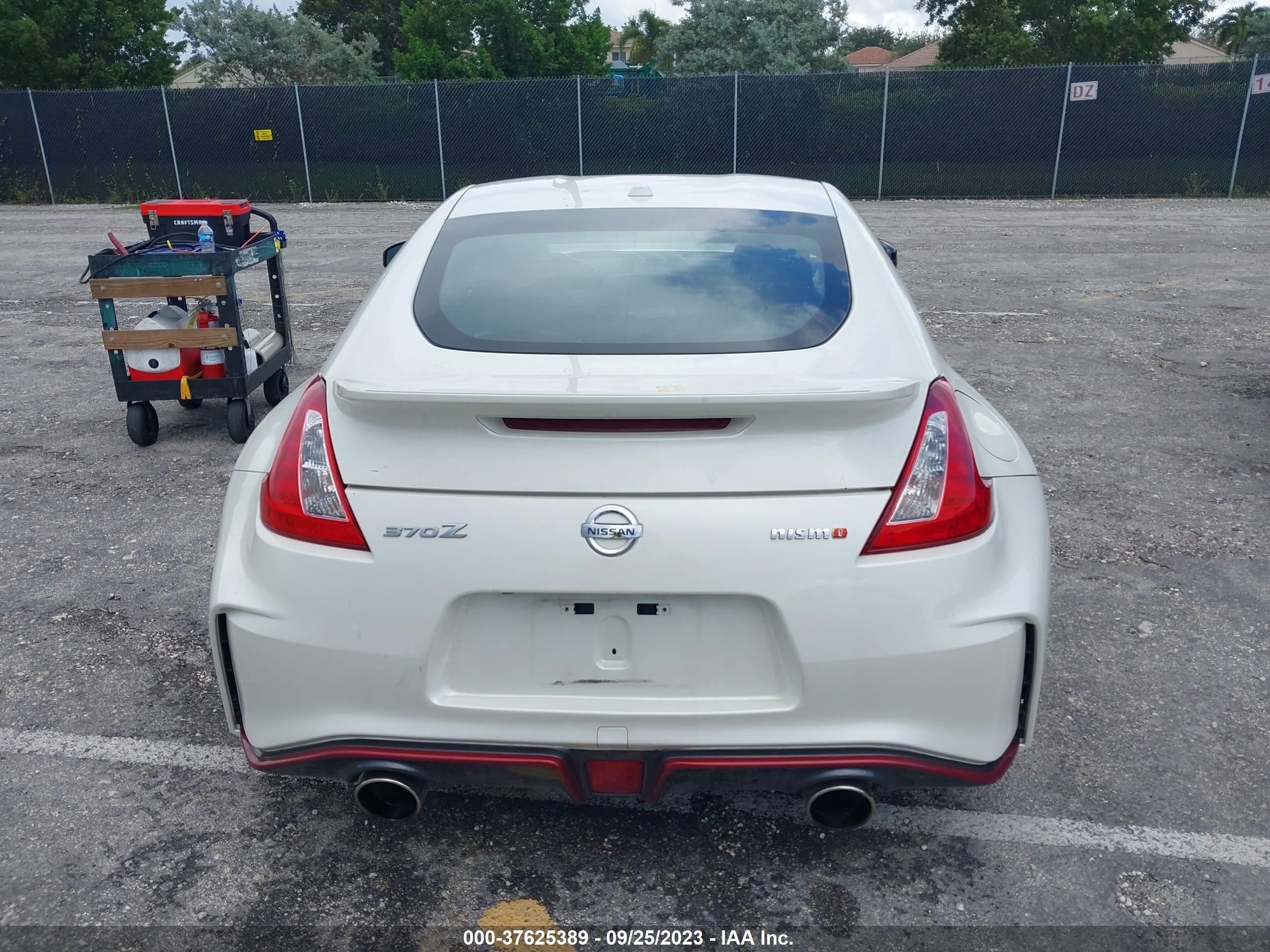 Photo 15 VIN: JN1AZ4EH9HM950395 - NISSAN 370Z 