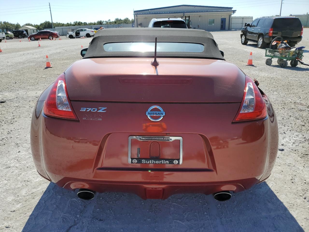 Photo 9 VIN: JN1AZ4FH2DM790241 - NISSAN 370Z 