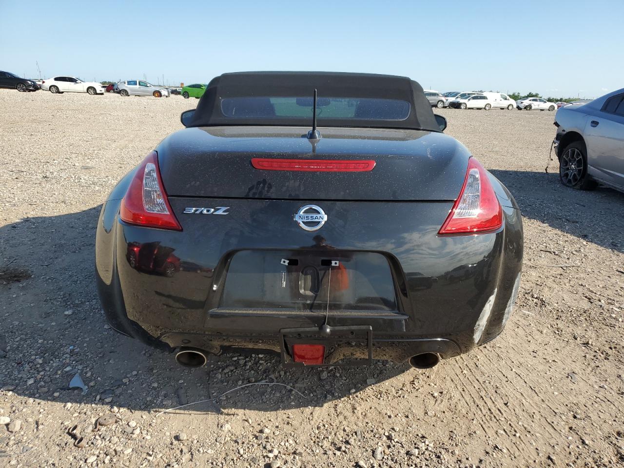 Photo 5 VIN: JN1AZ4FH3EM621279 - NISSAN 370Z 