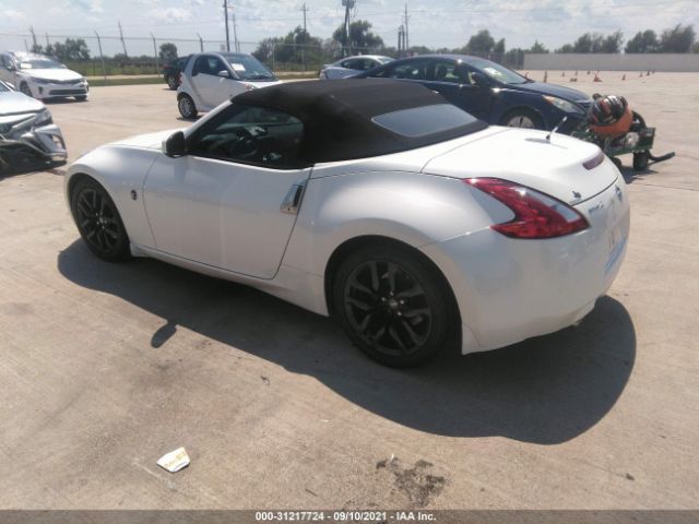 Photo 2 VIN: JN1AZ4FH3GM910570 - NISSAN 370Z 