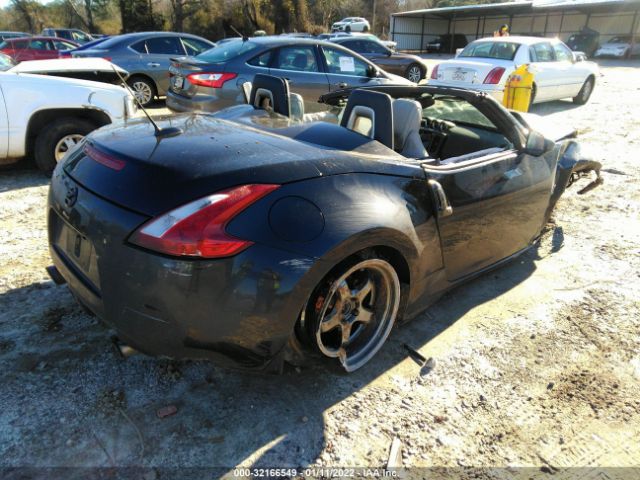 Photo 3 VIN: JN1AZ4FH4AM304153 - NISSAN 370Z 