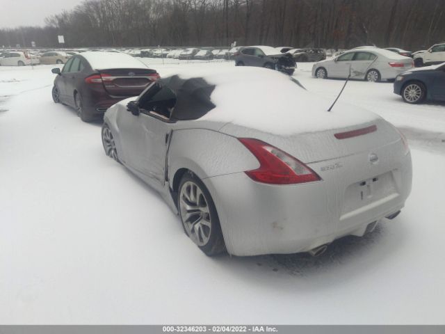 Photo 2 VIN: JN1AZ4FH4BM360188 - NISSAN 370Z 