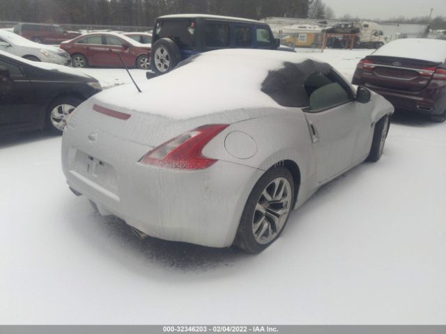 Photo 3 VIN: JN1AZ4FH4BM360188 - NISSAN 370Z 