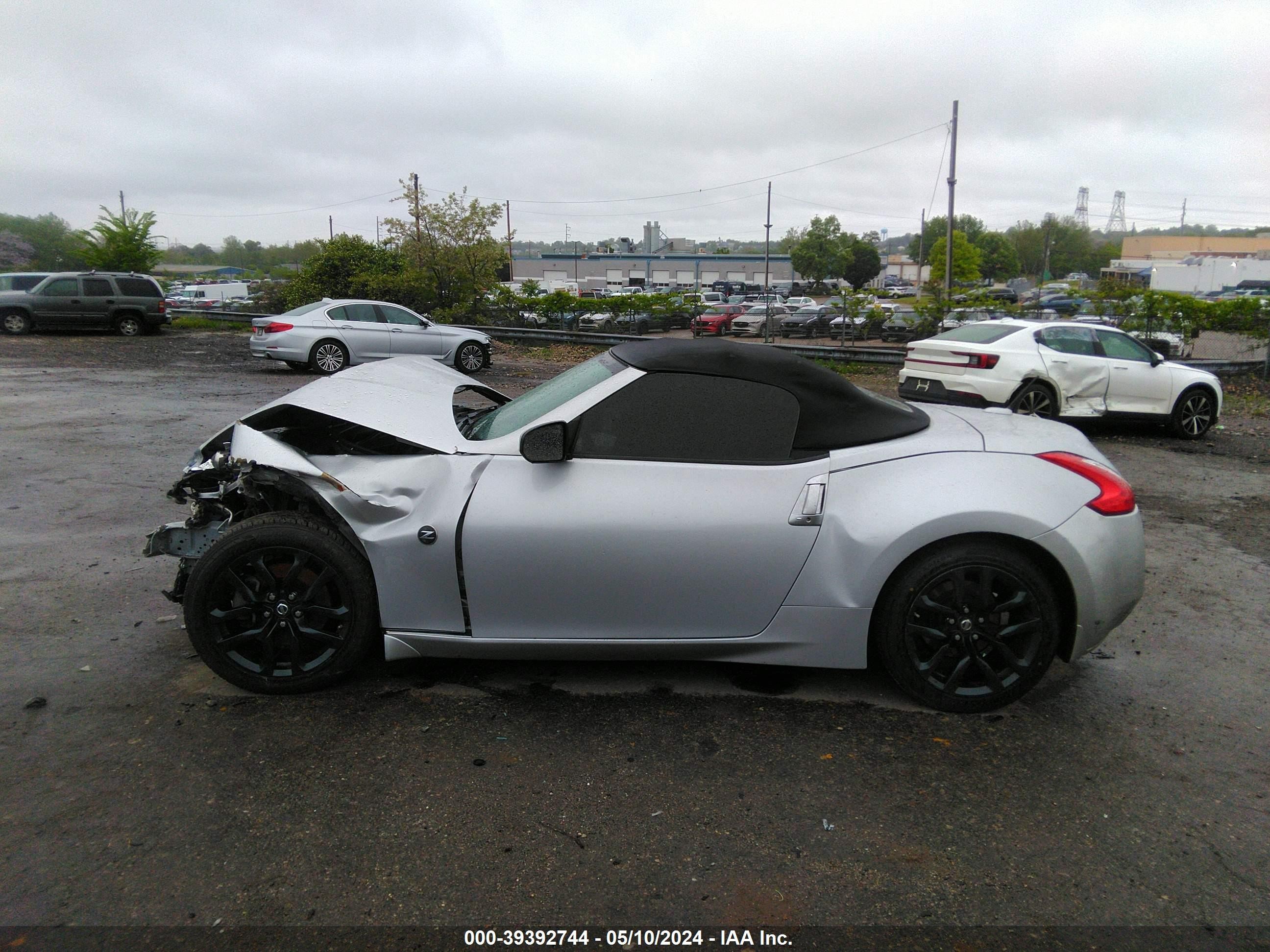 Photo 13 VIN: JN1AZ4FH4GM910691 - NISSAN 370Z 