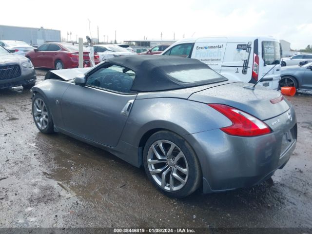 Photo 2 VIN: JN1AZ4FH6BM360712 - NISSAN 370Z 