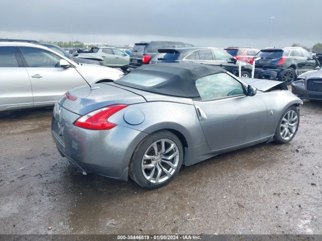 Photo 3 VIN: JN1AZ4FH6BM360712 - NISSAN 370Z 