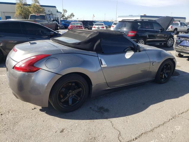 Photo 2 VIN: JN1AZ4FH7BM360279 - NISSAN 370Z 