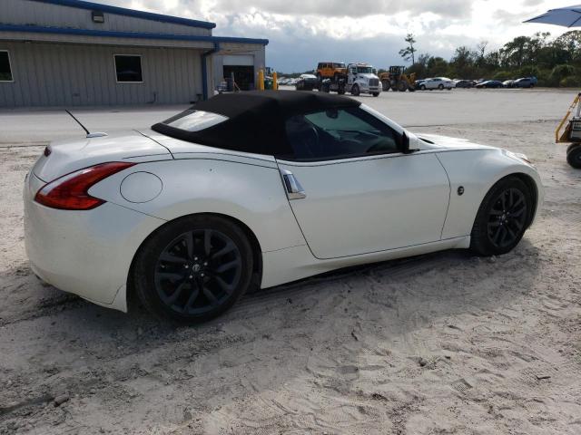 Photo 2 VIN: JN1AZ4FH9HM940464 - NISSAN 370Z 