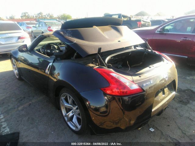 Photo 2 VIN: JN1AZ4FHXAM301810 - NISSAN 370Z 