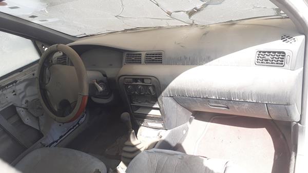 Photo 22 VIN: JN1BB41S6YW001000 - NISSAN SUNNY 