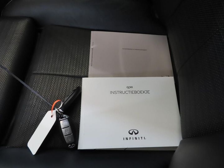 Photo 9 VIN: JN1BDAV37U0242083 - INFINITI Q50 