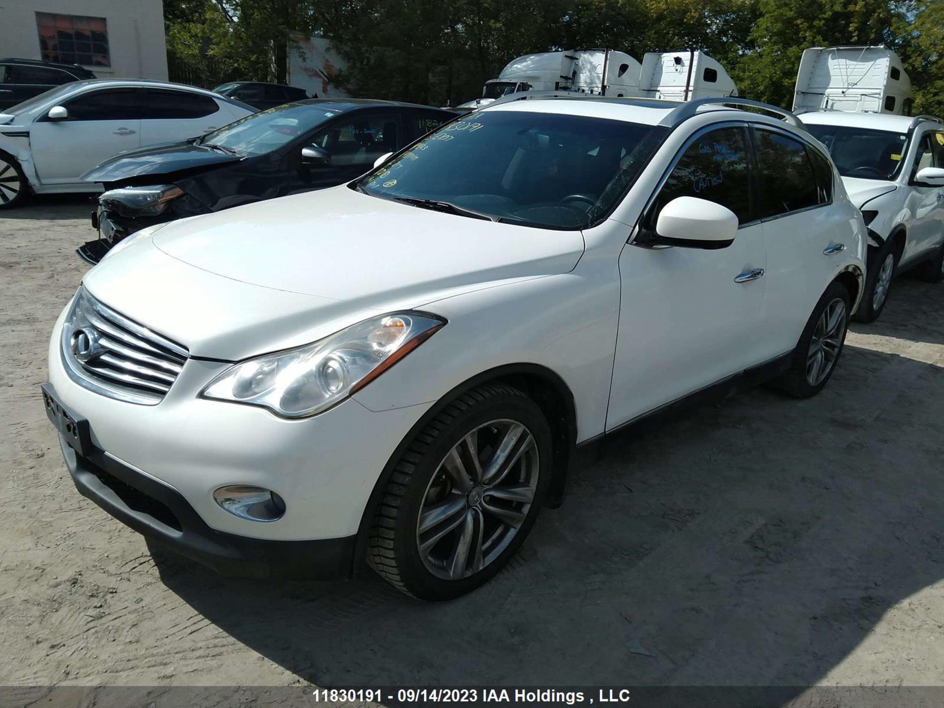 Photo 1 VIN: JN1BJ0HR4DM481140 - INFINITI EX 