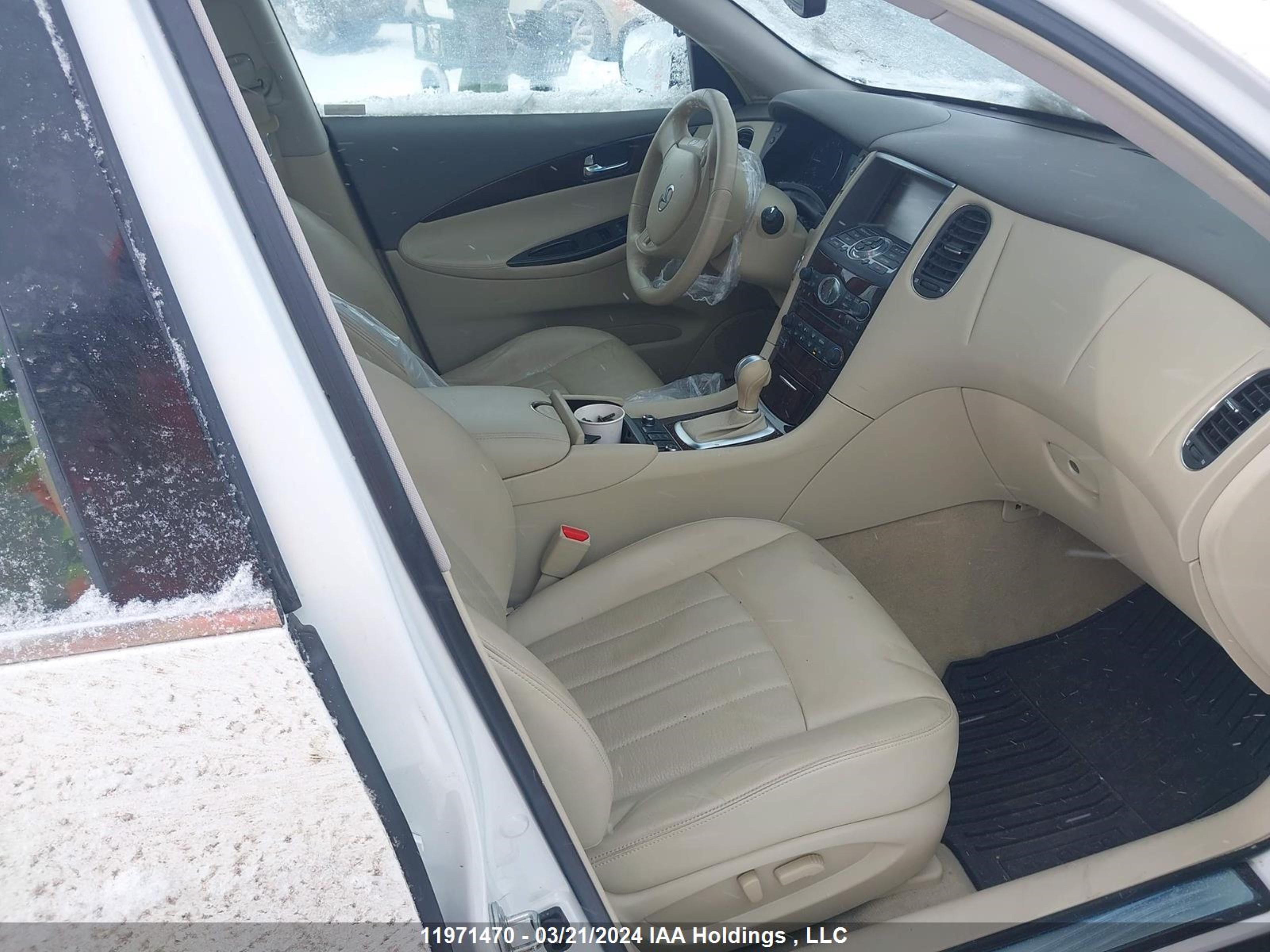 Photo 4 VIN: JN1BJ0HR4EM190302 - INFINITI QX50 