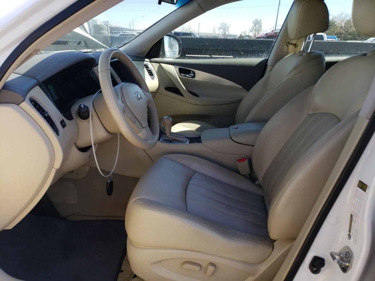 Photo 6 VIN: JN1BJ0HR6FM770782 - INFINITI QX50 