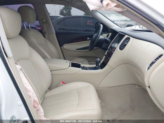 Photo 4 VIN: JN1BJ0RP2HM386000 - INFINITI QX50 