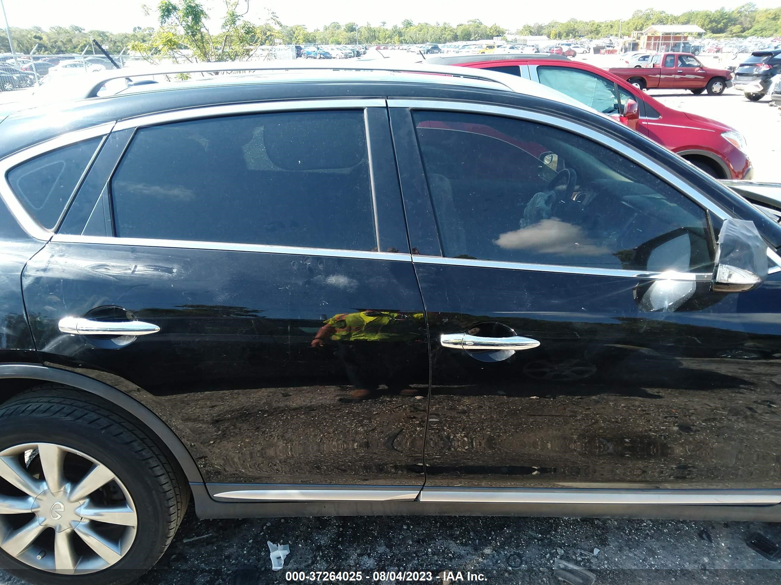 Photo 12 VIN: JN1BJ0RP3HM381050 - INFINITI QX50 