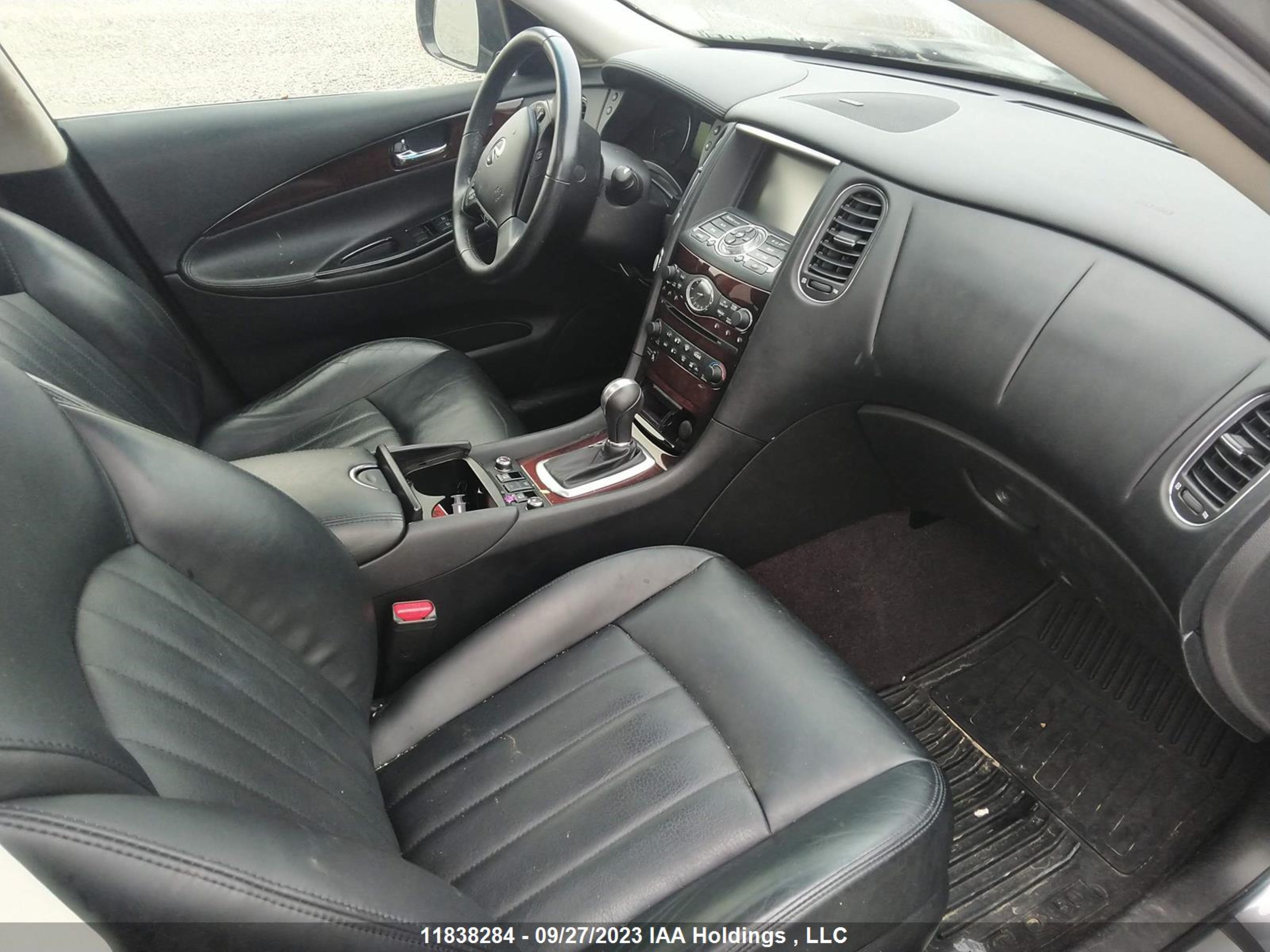 Photo 4 VIN: JN1BJ0RR1GM261635 - INFINITI QX50 