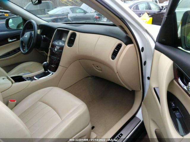 Photo 4 VIN: JN1BJ0RR8HM408616 - INFINITI QX50 