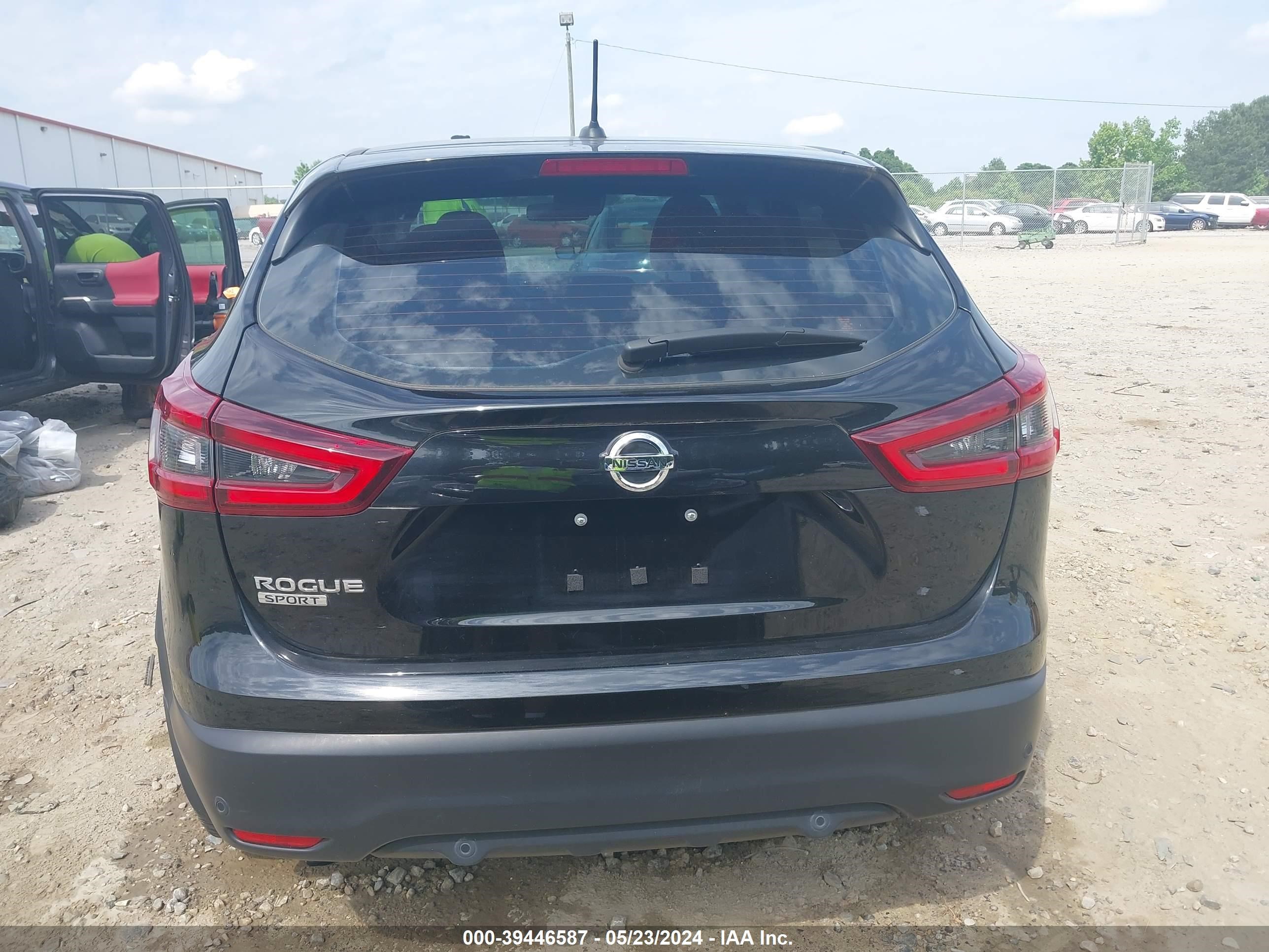 Photo 15 VIN: JN1BJ1AV1MW317779 - NISSAN ROGUE 