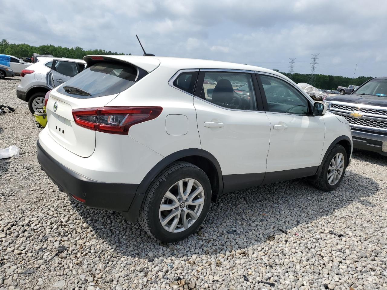 Photo 2 VIN: JN1BJ1AV8MW322347 - NISSAN ROGUE 